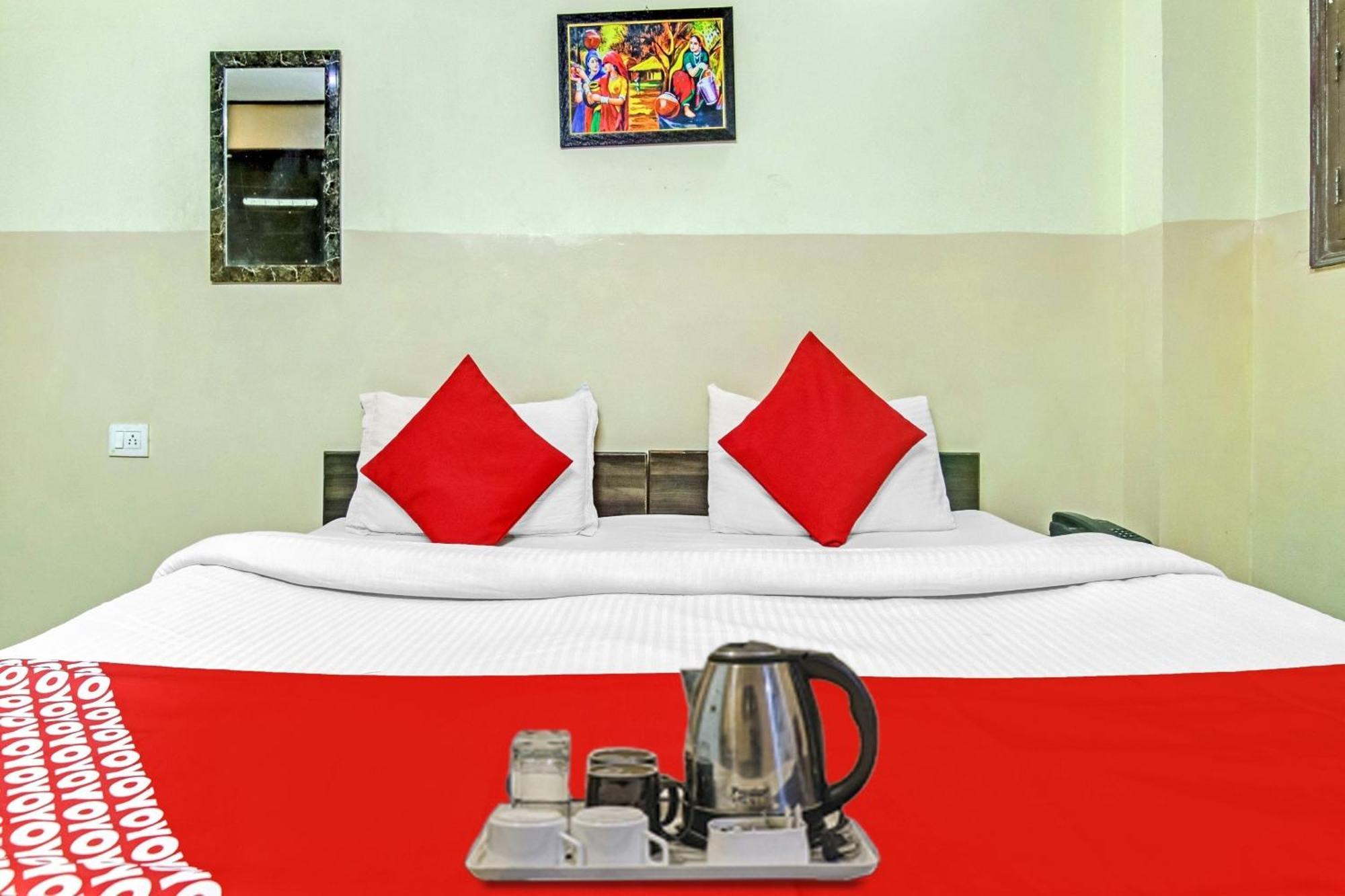 Super Hotel O Royal Green New Delhi Extérieur photo