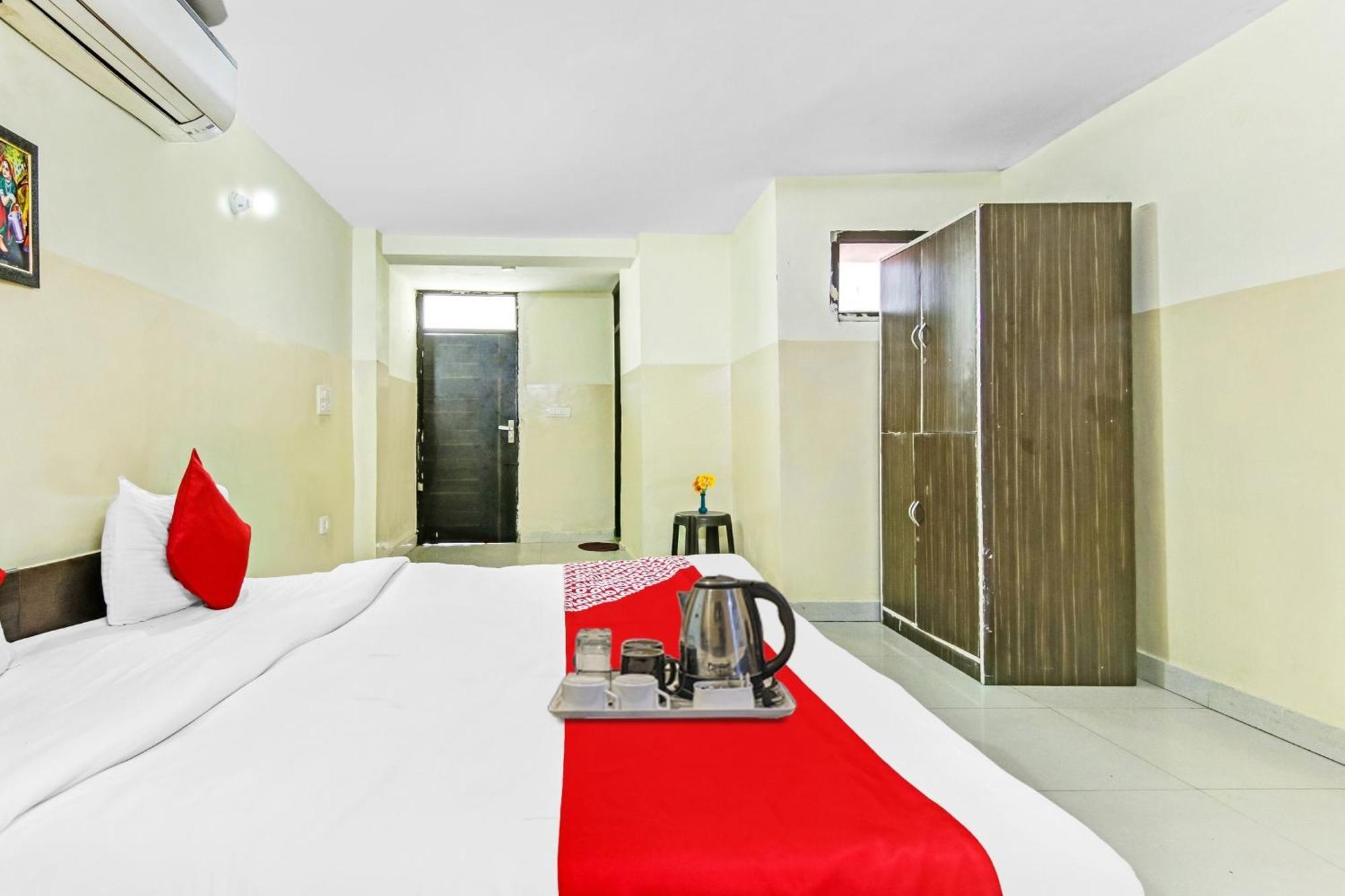 Super Hotel O Royal Green New Delhi Extérieur photo